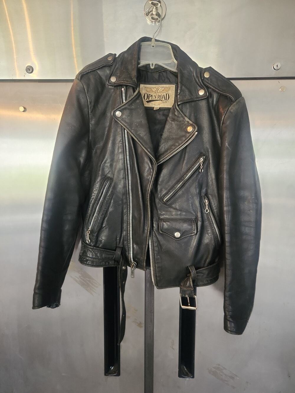Vintage Open Road Men's Leather Riding Motorcycle Jacket Size 34 Great Worn Look